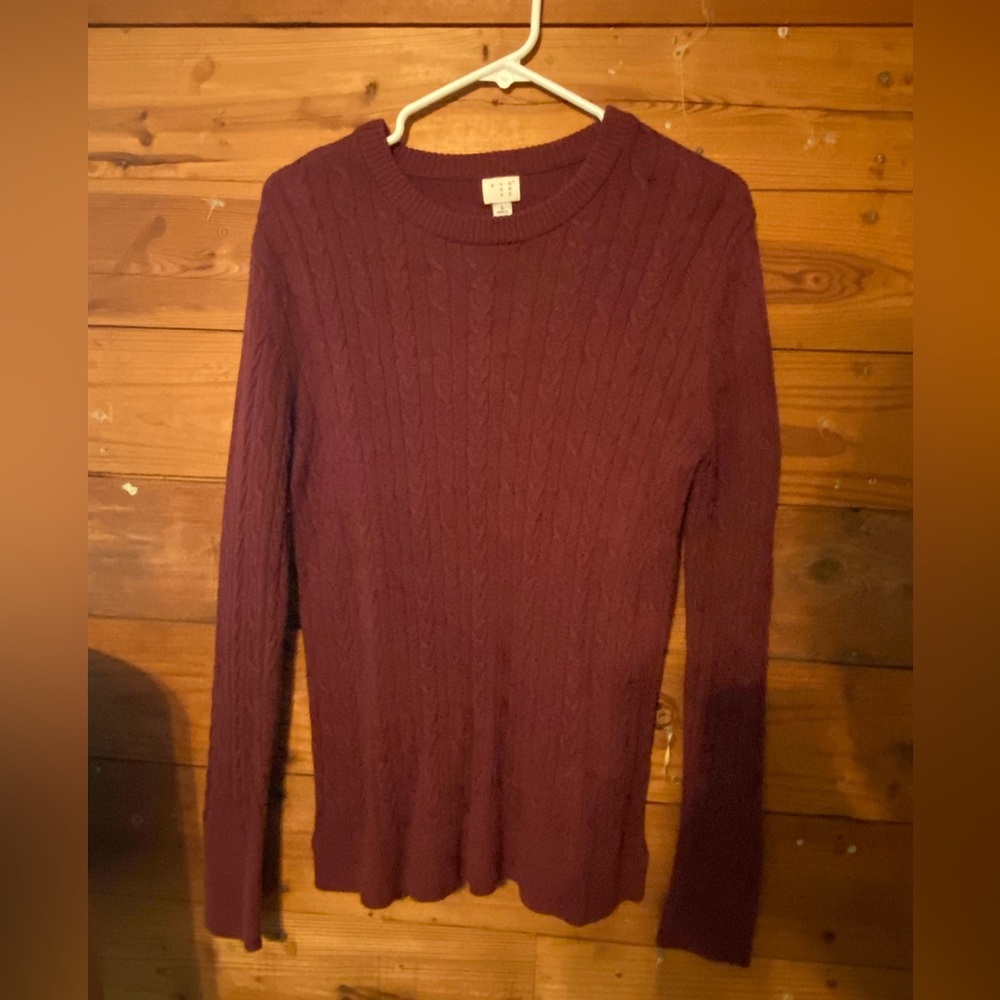 Maroon cable knit sweater